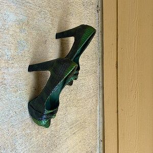 Trendy and vibrant Green high heels